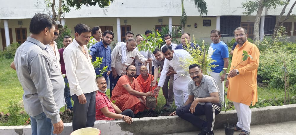 पर्यावरण संरक्षण हेतु पौधारोपण आवश्यक : आनन्द स्वरूप शास्त्री