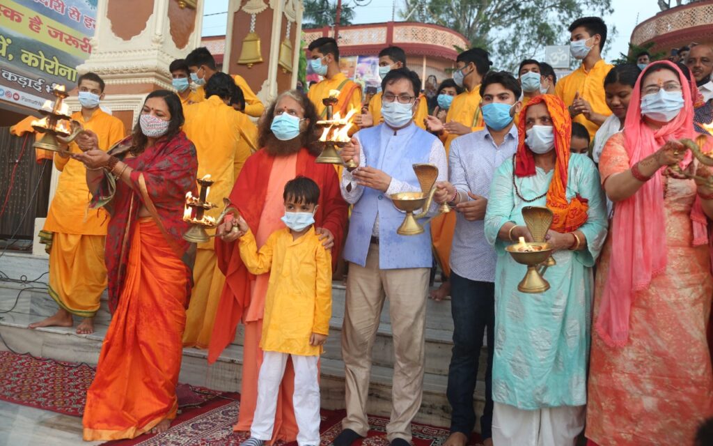 श्री राम प्रसाद सुबेदी, नेपाल एम्बेसी इन इंडिया पहुंचे परमार्थ निकेतन